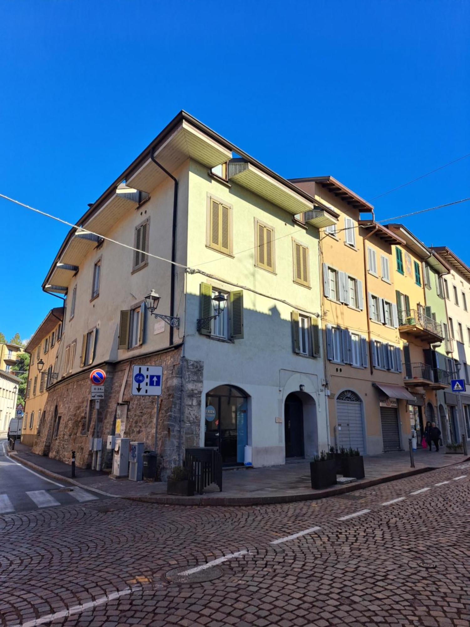 Post Office Holidays House Bergame Extérieur photo